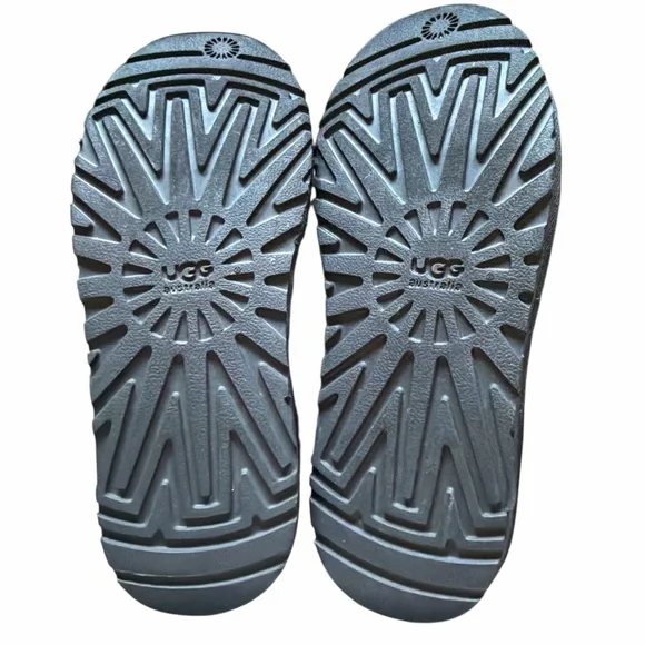 UGG Black and Cream Striped Women's Slippers - Picture 7 of 8